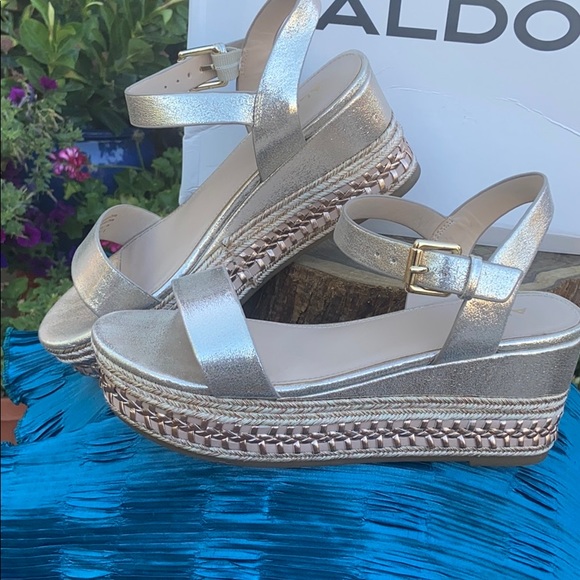 Aldo Pale Rose Gold Sandals Sz 7.5 (8) - Picture 2 of 16